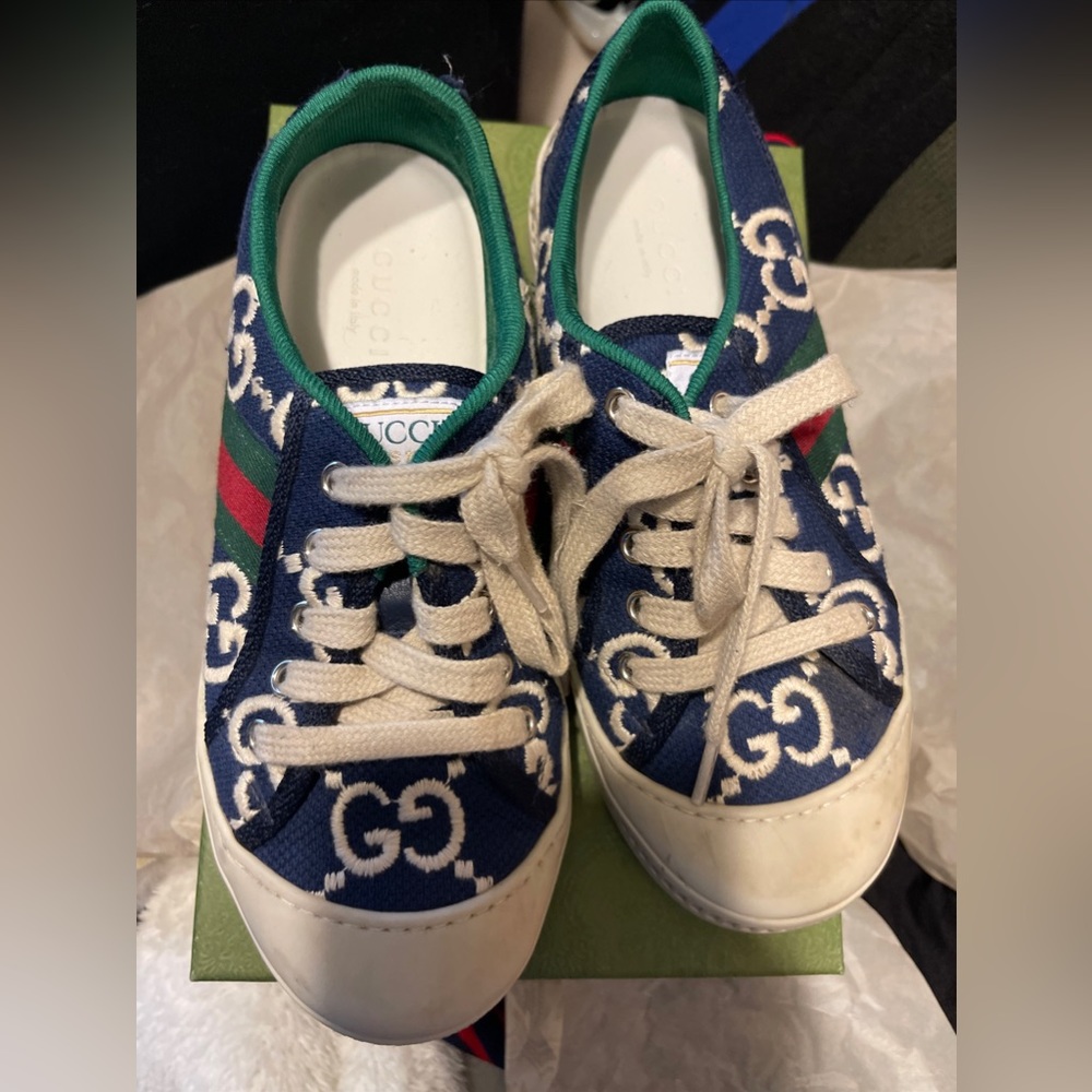 Kid’s Gucci sneakers